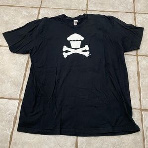 VERY RARE!! Johnny Cupcakes OG Small Crossbones Tee 2XL